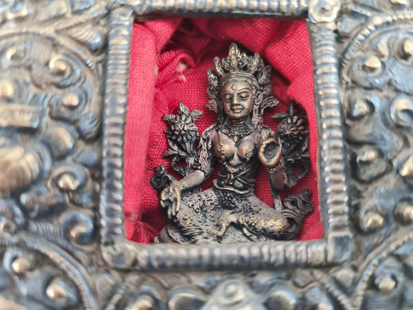 Antique Buddhist Gau - Travel Altar - Tibet - XIX /XXc