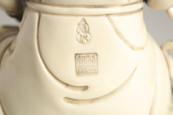 Statue Guanyin Dehua Porcelain  - China - XIX c